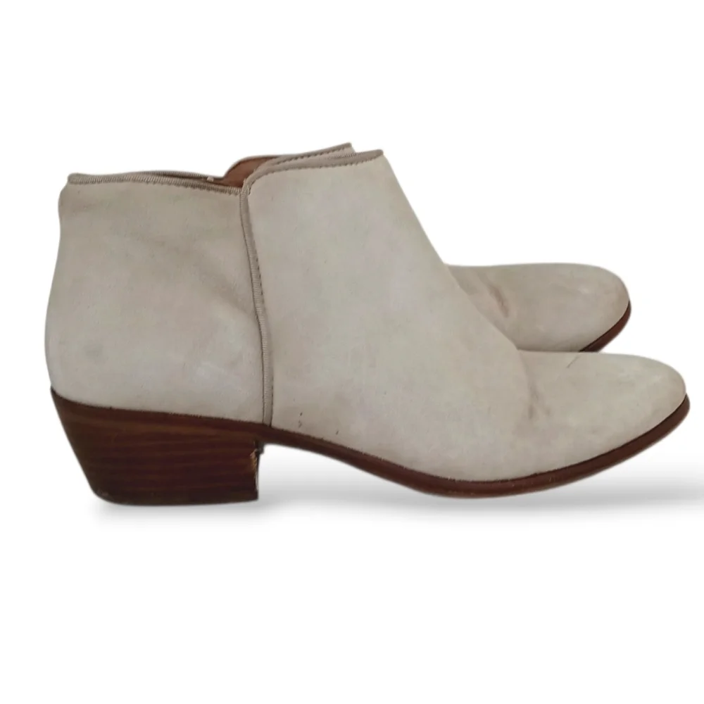 Sam Edelman Suede Ankle Booties Beige Gray Low Wood Stacked Heel 8 Western